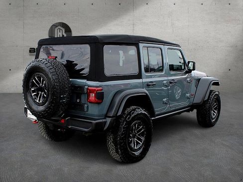 Used 2024 Jeep Wrangler Unlimited Rubicon w/ XTREMEE 35" Tire Package image 3