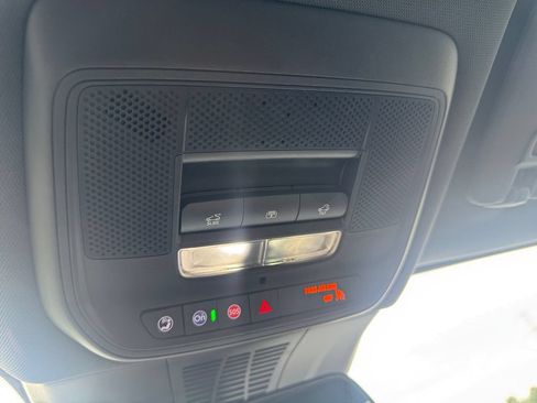 Used 2025 Honda Prologue Touring image 25