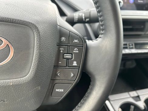 Used 2025 Toyota Prius LE FWD image 24