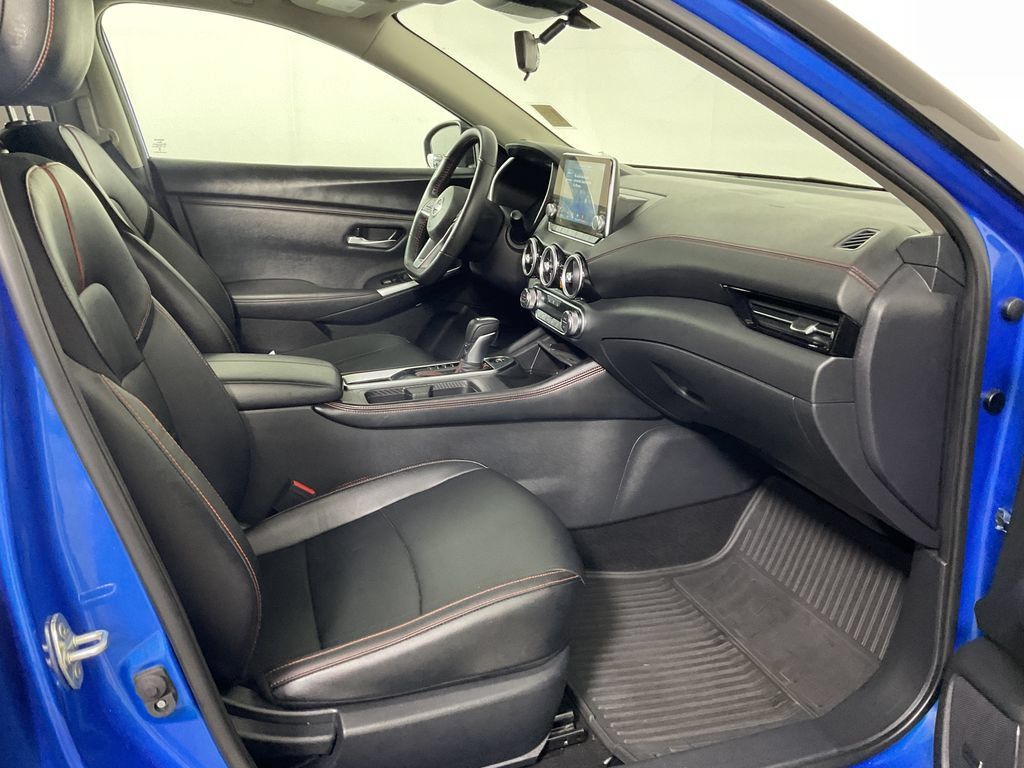 Used 2024 Nissan Sentra SR w/ SR Premium Package FWD image 25