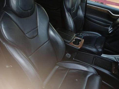 Used 2017 Tesla Model X 75D image 19