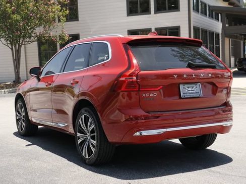 Used 2022 Volvo XC60 B5 Inscription w/ Advanced Package FWD image 5