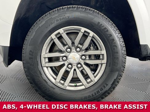 Certified 2024 Chevrolet Colorado LT image 33