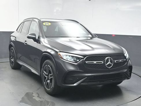 Used 2025 Mercedes-Benz GLC 300 w/ AMG Line image 2