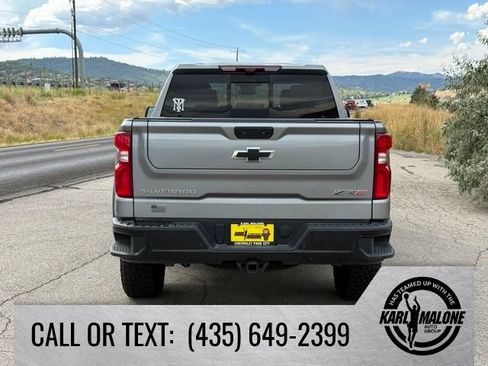 Used 2023 Chevrolet Silverado 1500 ZR2 w/ Technology Package AWD/4WD image 4