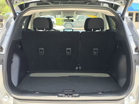 Used 2021 Ford Escape SE w/ SE Sport Appearance Package FWD image 8