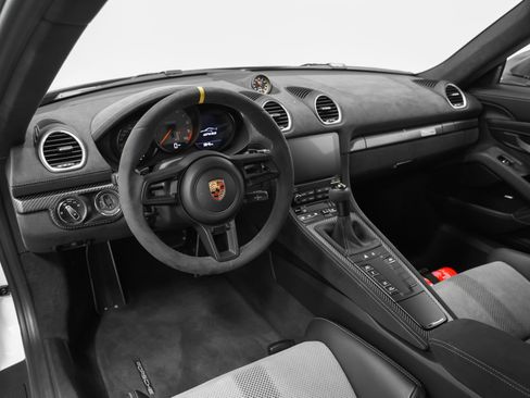Certified 2023 Porsche 718 Cayman GT4 RS w/ Weissach Package RWD image 4