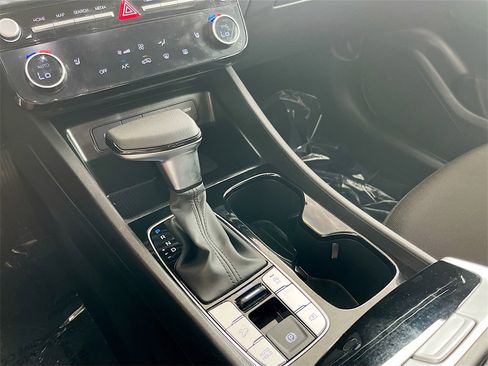 Used 2025 Hyundai Tucson SEL image 16