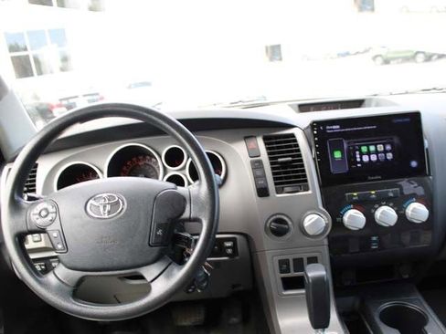 Used 2012 Toyota Tundra 4x4 Double Cab w/ SR5 Pkg image 10