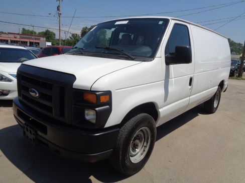 Used 2012 Ford E-250 and Econoline 250 w/ PWR Group image 1