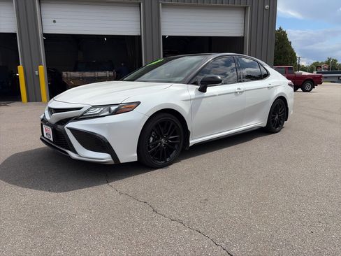 Used 2024 Toyota Camry XSE w/ Blackout Package (TMS) FWD image 3