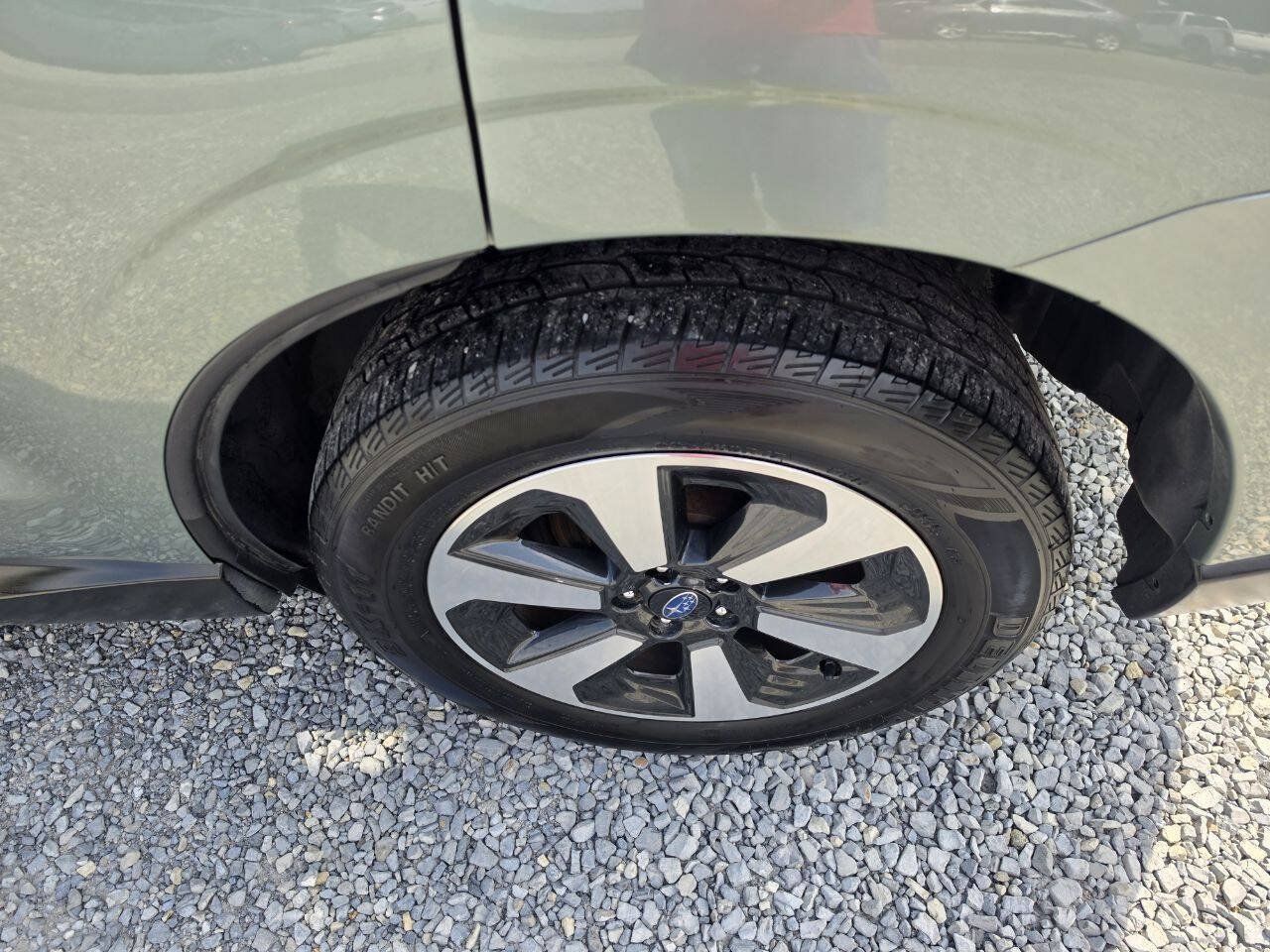 Used 2017 Subaru Forester 2.5i Premium w/ All-Weather Package AWD/4WD image 6
