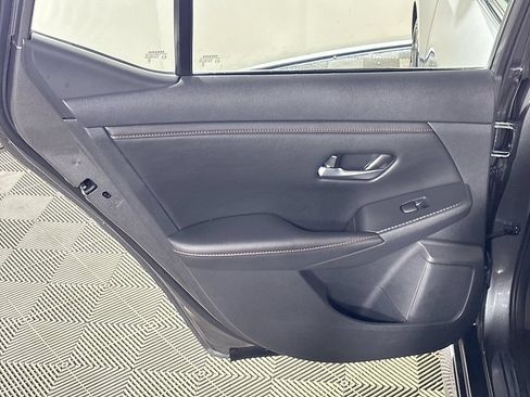 Used 2022 Nissan Sentra SR w/ Electronics Package FWD image 17