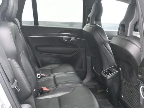 Used 2018 Volvo XC90 T6 Momentum w/ Convenience Package AWD/4WD image 15