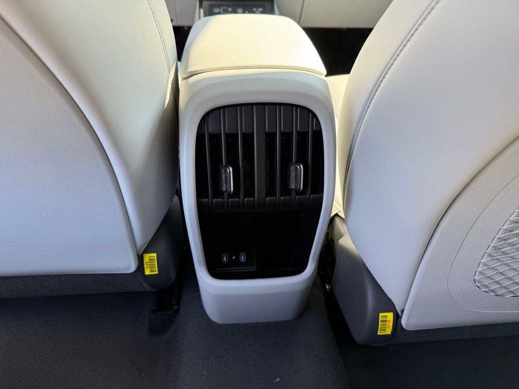 New 2027 Hyundai Kona Limited AWD/4WD image 13