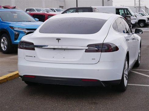 Used 2014 Tesla Model S 85 image 27