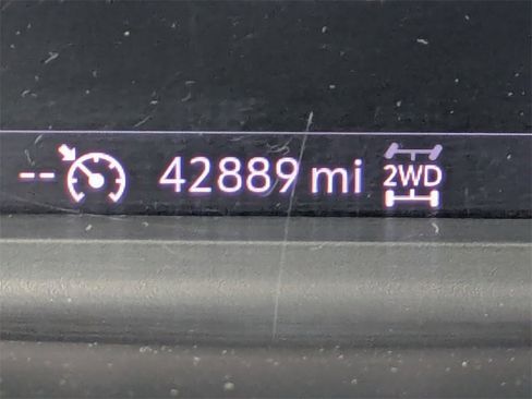 Used 2021 Chevrolet Silverado 1500 LT Trail Boss image 31