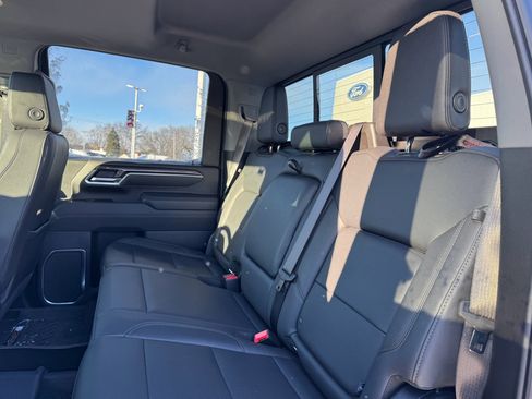 Used 2025 Chevrolet Silverado 2500 LTZ w/ Trail Boss Package image 21