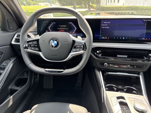 New 2026 BMW 330i Sedan w/ Convenience Package RWD image 19