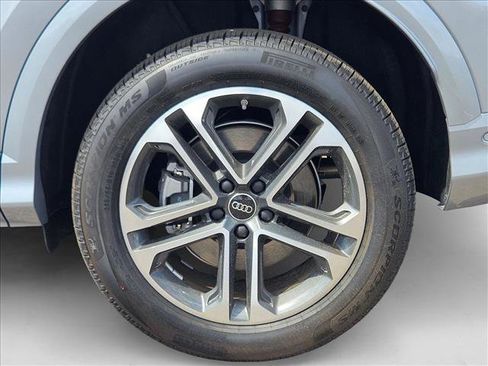 New 2025 Audi Q5 Premium Plus image 10