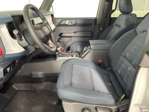 New 2026 Ford Bronco Heritage Edition AWD/4WD image 2