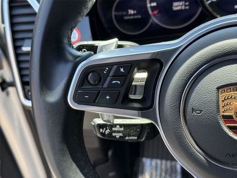 Used 2022 Porsche Cayenne S AWD/4WD image 34