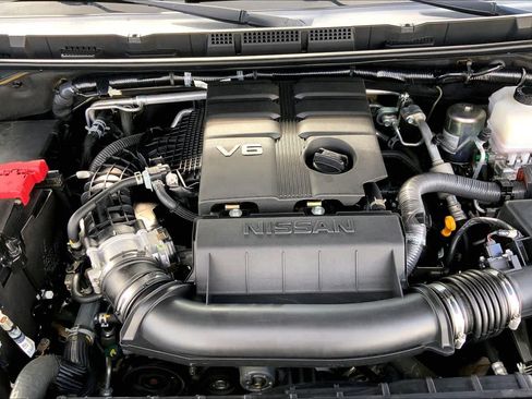 Used 2023 Nissan Frontier PRO-4X w/ Technology Package AWD/4WD image 32