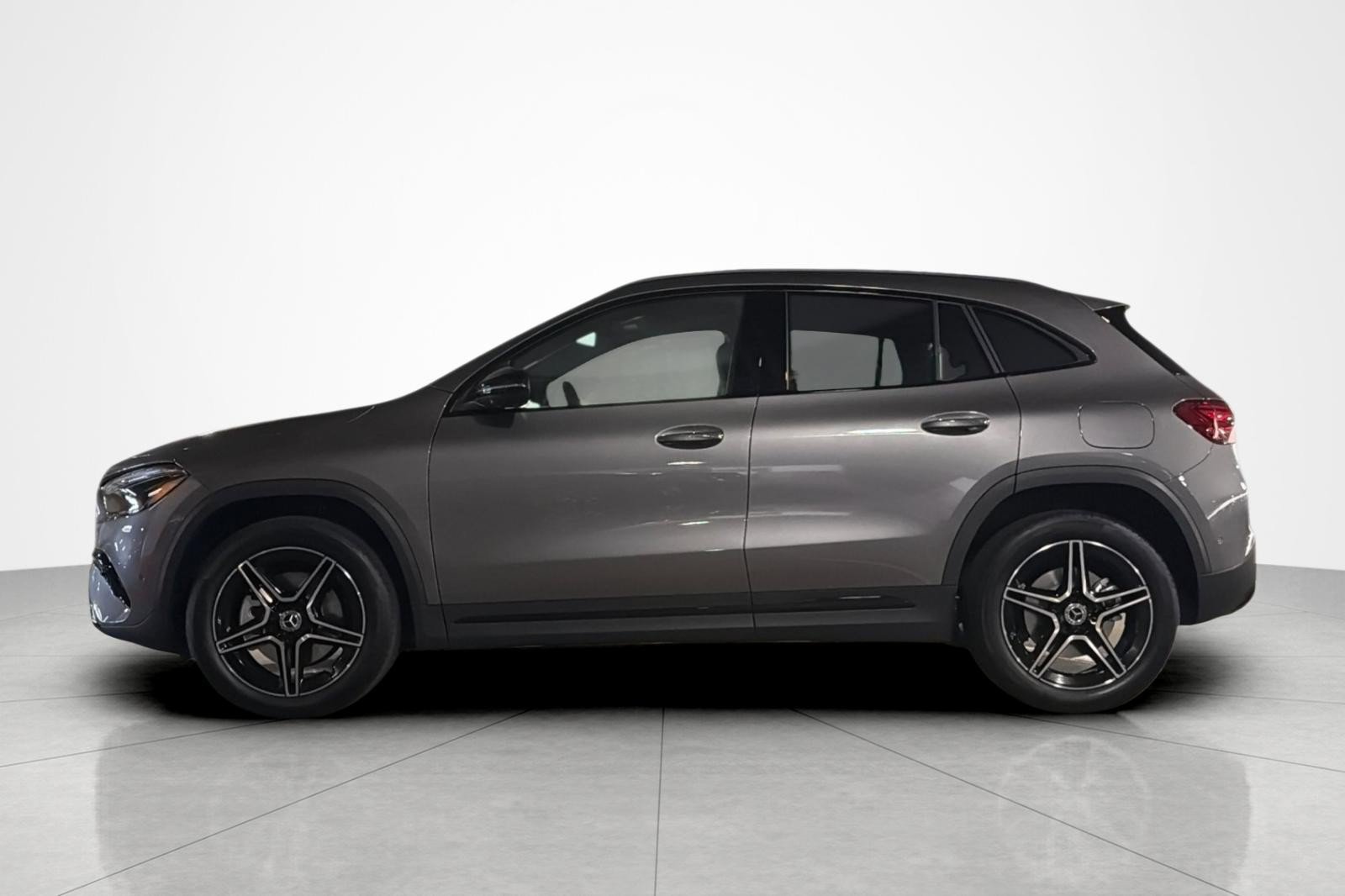 New 2026 Mercedes-Benz GLA 250 image 2