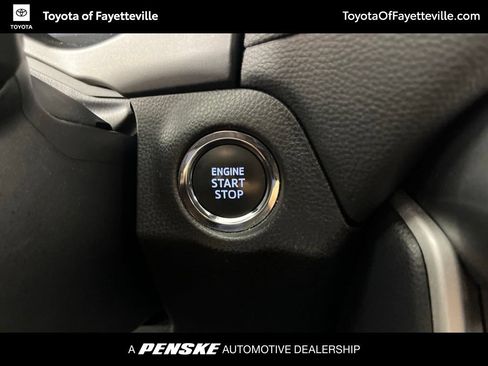 Certified 2025 Toyota RAV4 XLE FWD image 31