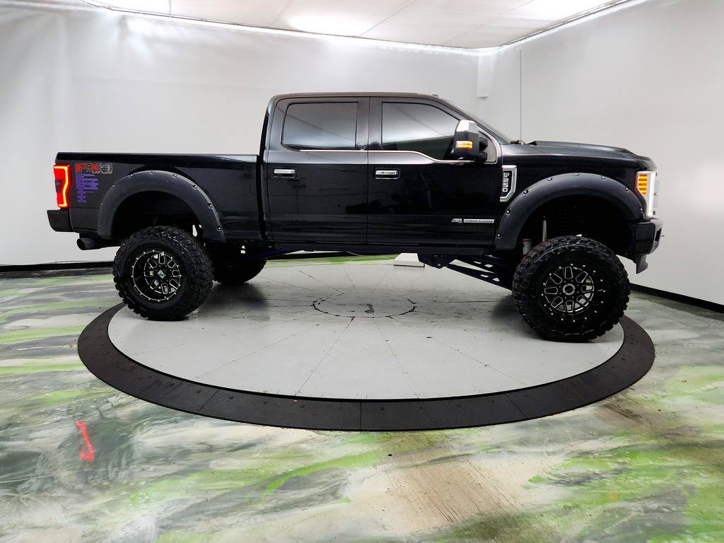 Used 2017 Ford F250 Platinum AWD/4WD image 4