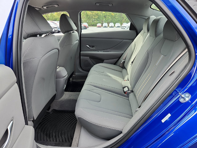 Used 2025 Hyundai Elantra Sport w/ Cargo Package FWD image 11