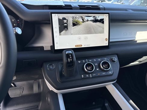 Certified 2025 Land Rover Defender 110 S image 25
