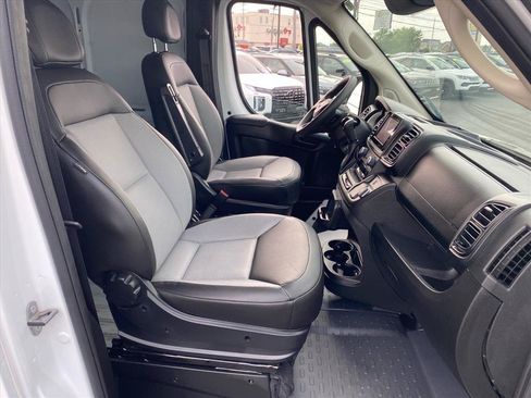 Used 2026 RAM ProMaster 2500 w/ Convenience Group FWD image 21
