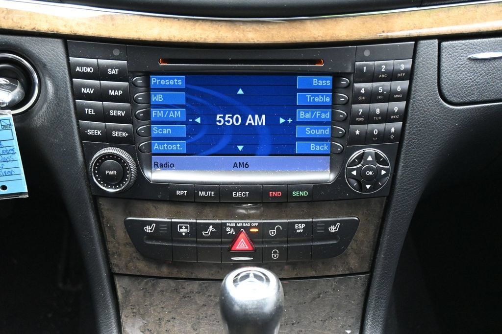 Used 2008 Mercedes-Benz E 350 4MATIC Sedan image 22