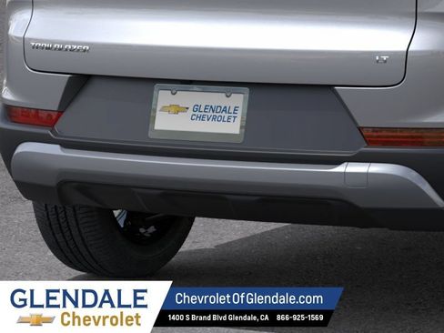 New 2026 Chevrolet TrailBlazer LT w/ Midnight Edition FWD image 14