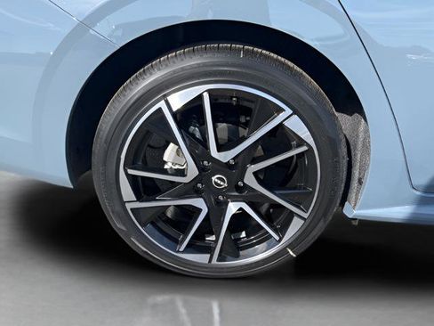 New 2025 Nissan Sentra SR w/ SR Premium Package image 24