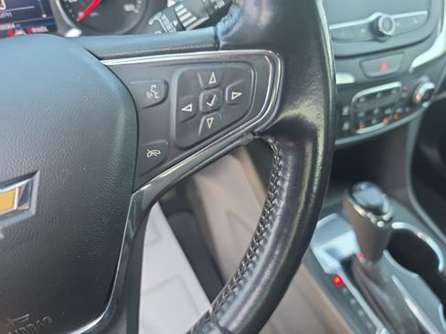 Used 2020 Chevrolet Equinox LT w/ Driver Convenience Package FWD image 15