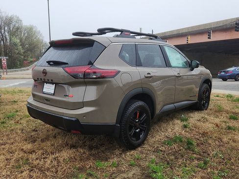 New 2026 Nissan Rogue SV AWD/4WD image 4
