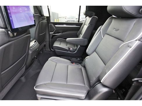 New 2026 Cadillac Escalade ESV Sport w/ Touring Package image 7