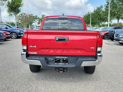 Used 2021 Toyota Tacoma SR5 AWD/4WD image 7