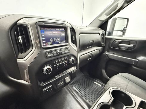 Used 2023 Chevrolet Silverado 2500 Custom w/ Custom Convenience Package AWD/4WD image 15