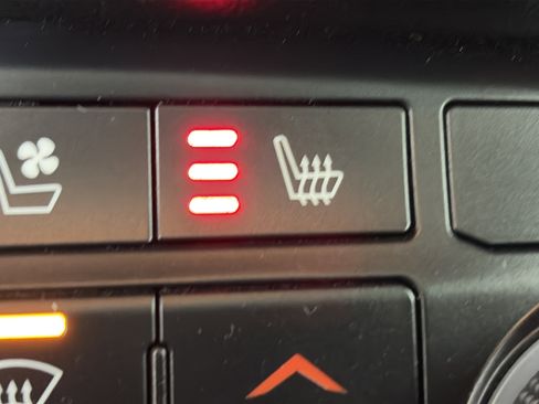 Used 2023 Dodge Durango GT image 28