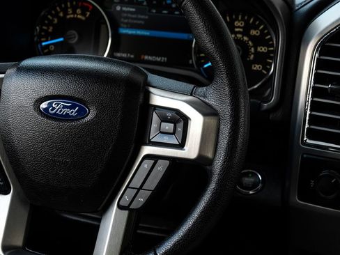 Used 2015 Ford F150 Platinum w/ Equipment Group 701A Luxury AWD/4WD image 15