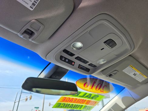 Used 2016 Cadillac XTS Luxury image 24