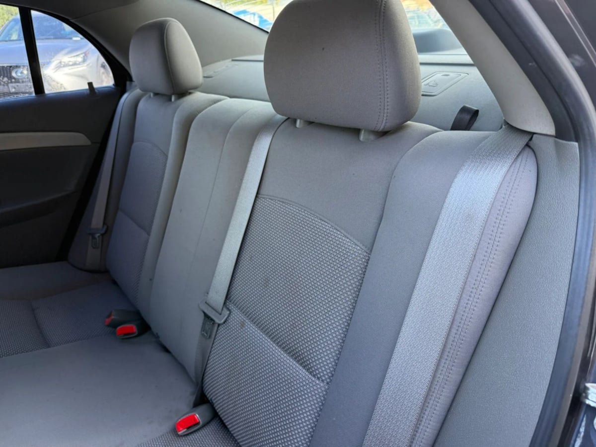 Used 2011 Chevrolet Malibu LT FWD image 43