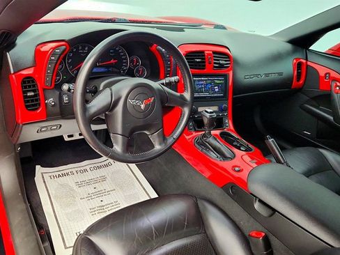 Used 2005 Chevrolet Corvette Convertible w/ Preferred Equipment Group RWD image 13