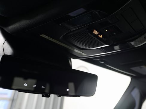 Used 2025 Lexus GX 550 image 37