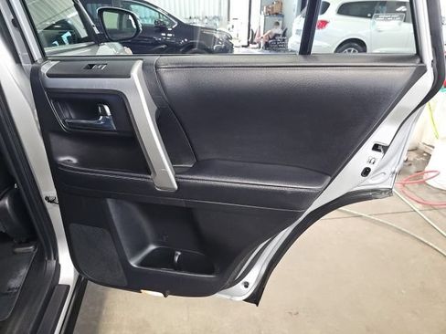 Used 2020 Toyota 4Runner SR5 Premium w/ Moonroof Package AWD/4WD image 32