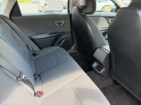 Used 2025 Kia K4 FWD image 14
