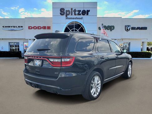 Used 2024 Dodge Durango GT RWD image 2